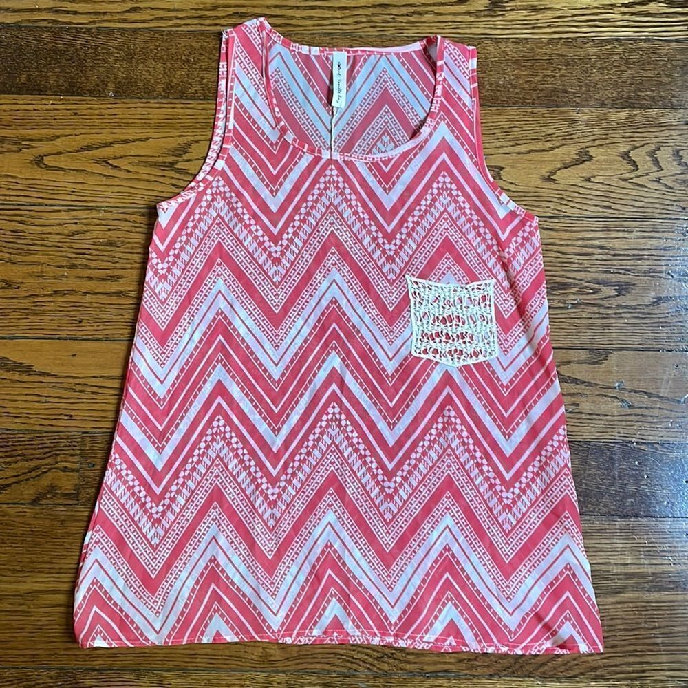 Vanilla Bay Pink and White Pattern Tank Top NWT